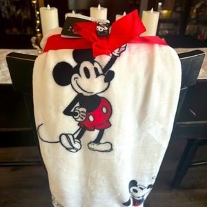 Disney Mickey Mouse Throw